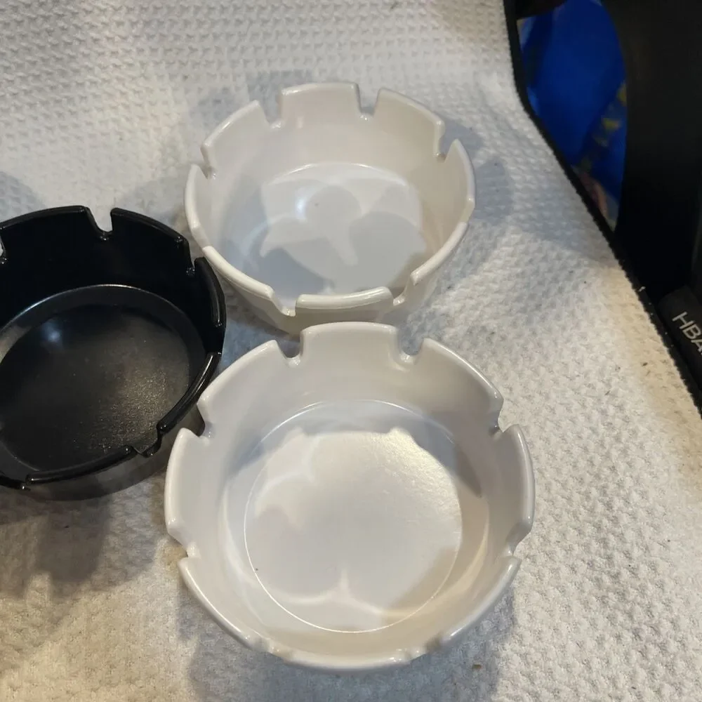 Lot Of 5 Vintage melamine ashtray  #263 Ges Line 4” White & Black Made In USA